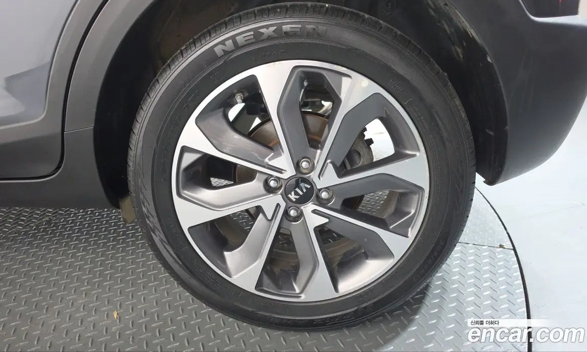 Kia Stonic 2018 1.4 АКПП, фото 7