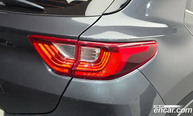 Kia Stonic 2018 1.4 АКПП, миниатюра 9
