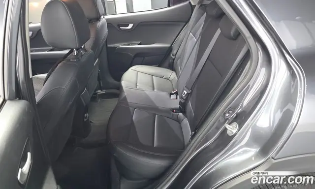 Kia Stonic 2018 1.6 АКПП, миниатюра 12