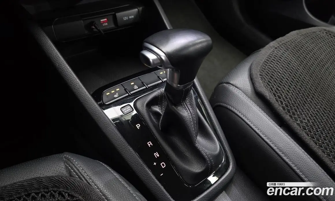 Kia Stonic 2018 1.6 АКПП, фото 9
