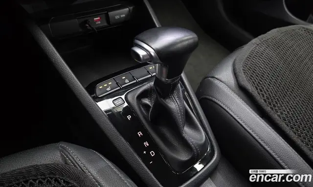 Kia Stonic 2018 1.6 АКПП, миниатюра 9