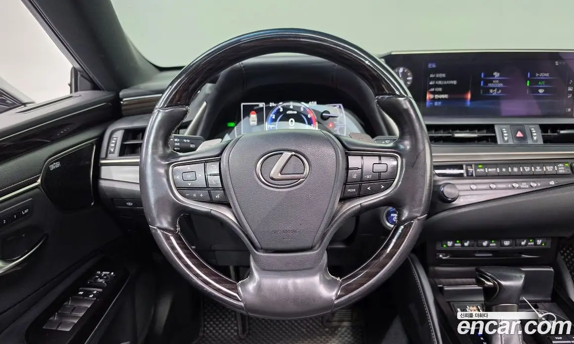 Lexus ES 2019 2.5 АКПП, фото 14