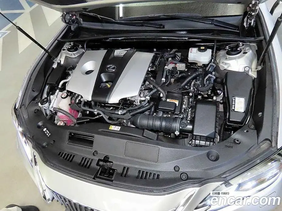 Lexus ES 2019 2.5 АКПП, фото 6