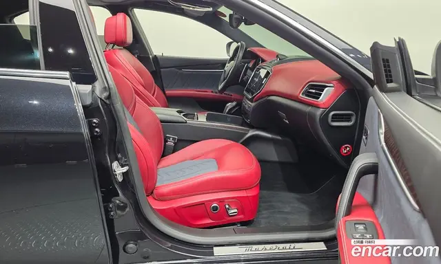 Maserati Ghibli 2021 2.0 АКПП, миниатюра 11