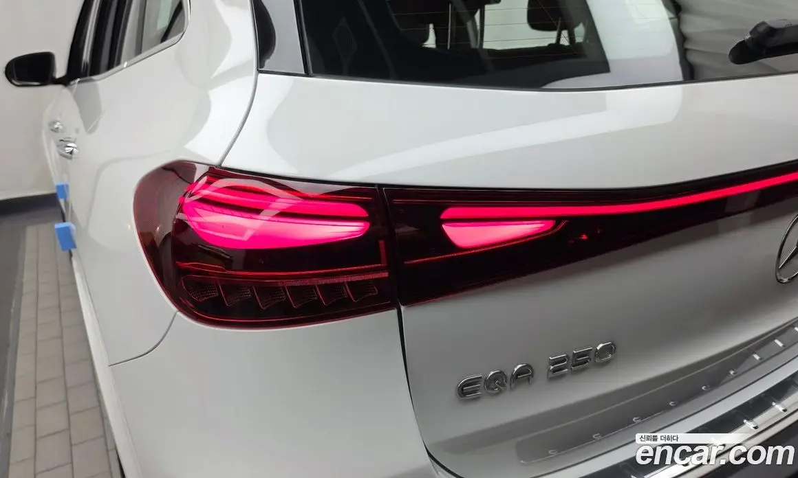Mercedes-Benz EQA 2025 0.2 АКПП, фото 9