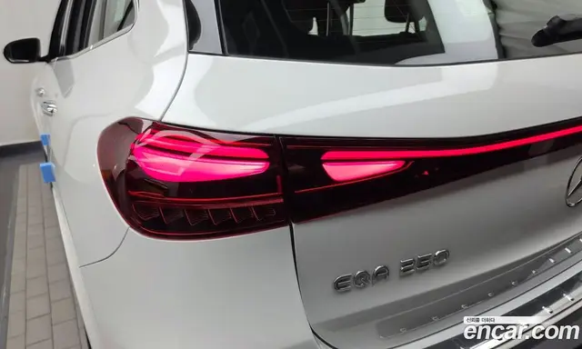 Mercedes-Benz EQA 2025 0.2 АКПП, миниатюра 9