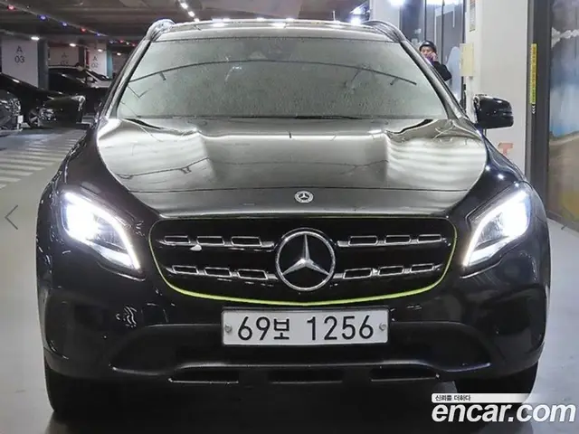 Mercedes-Benz GLA-Class 2018 2.0 АКПП, миниатюра 2