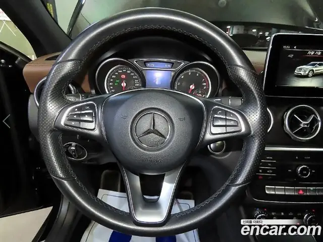 Mercedes-Benz GLA-Class 2018 2.0 АКПП, миниатюра 8