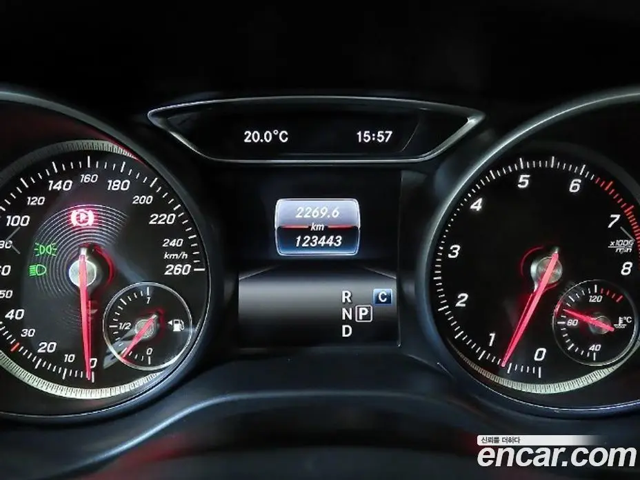 Mercedes-Benz GLA-Class 2018 2.0 АКПП, фото 9