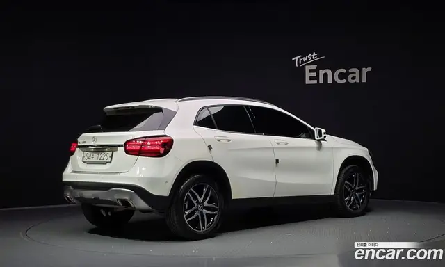 Mercedes-Benz GLA-Class, 2019, 98 921 км