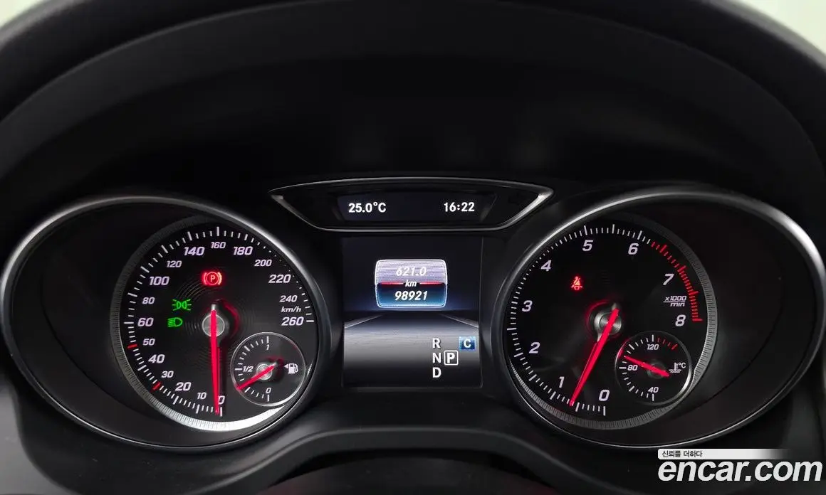 Mercedes-Benz GLA-Class 2019 2.0 АКПП, фото 10