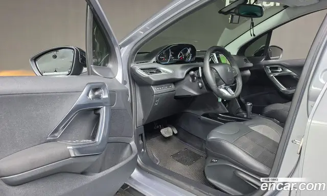Peugeot 2008 2015 1.6 АКПП, миниатюра 12