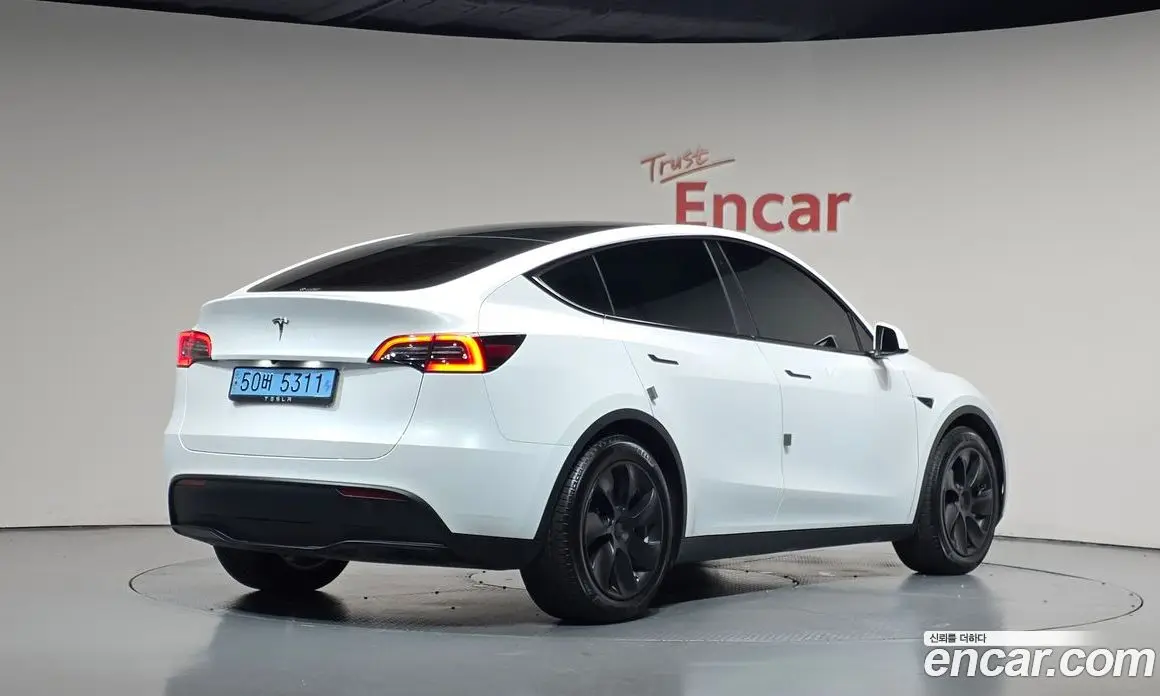 Tesla Model Y 2024 0.2 АКПП, фото 2 Tesla Model Y 2024 0.2 АКПП, фото 2