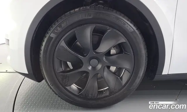 Tesla Model Y 2024 0.2 АКПП, миниатюра 5 Tesla Model Y 2024 0.2 АКПП, миниатюра 5