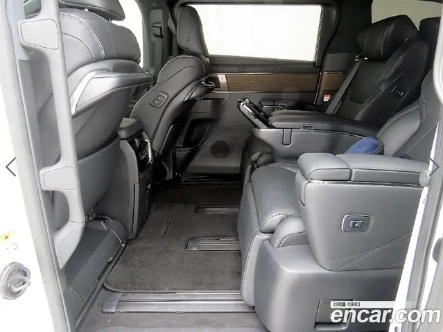 Toyota Alphard 2024 2.5 АКПП, миниатюра 8
