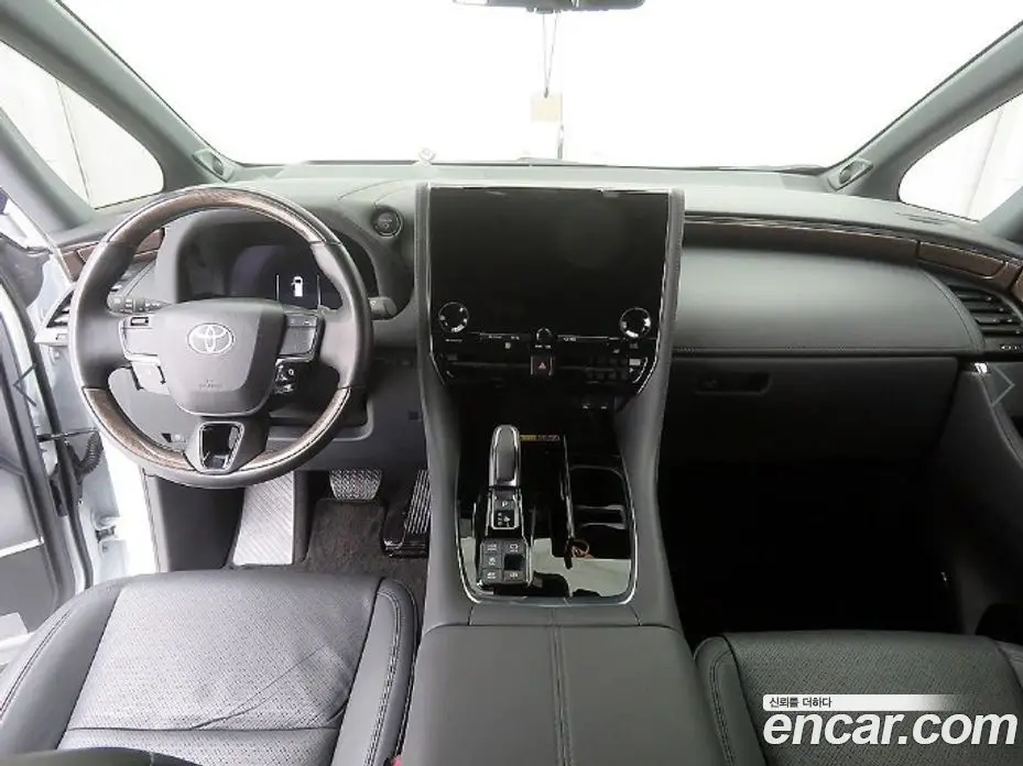 Toyota Alphard 2024 2.5 АКПП, фото 9