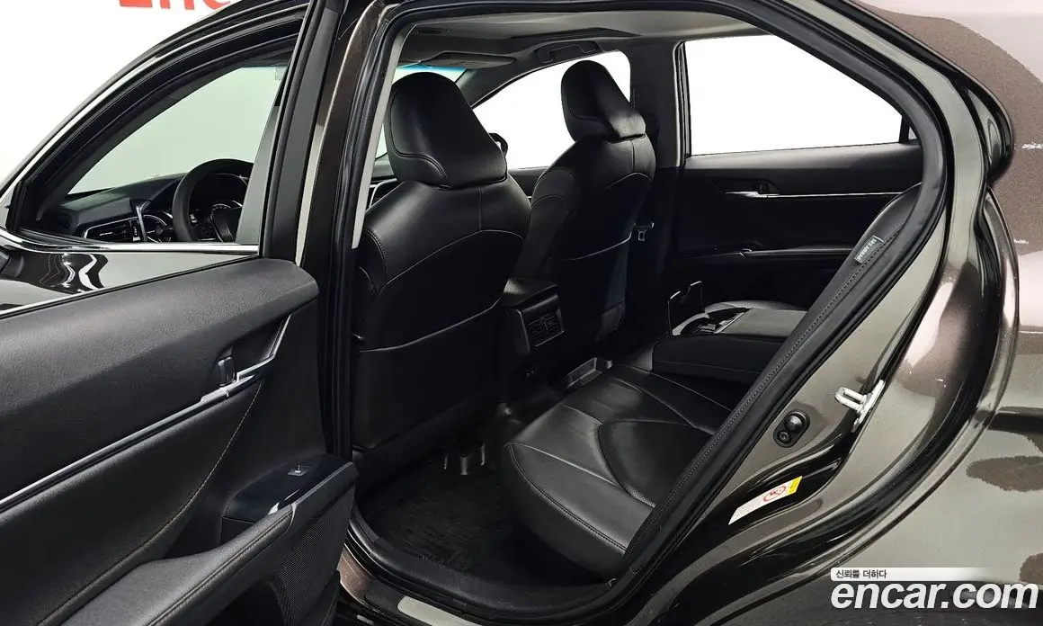 Toyota Camry 2018 2.5 АКПП, фото 16