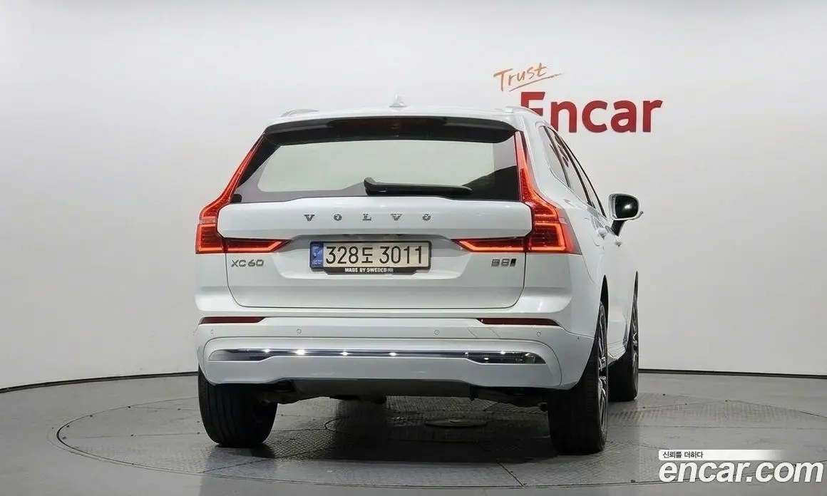 Volvo XC60 2022 2.0 АКПП, фото 4