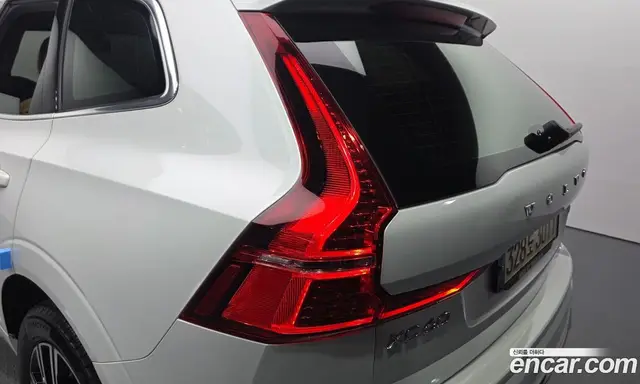 Volvo XC60 2022 2.0 АКПП, миниатюра 9