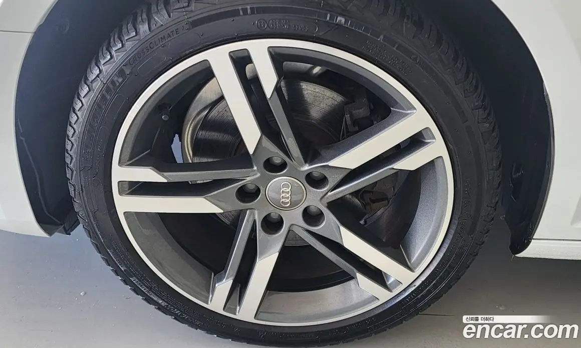 Audi A4 2019 2.0 АКПП, фото 19