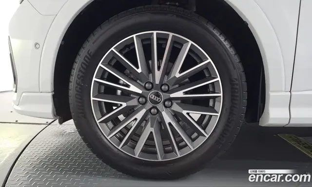 Audi Q3 2023 2.0 АКПП, миниатюра 4