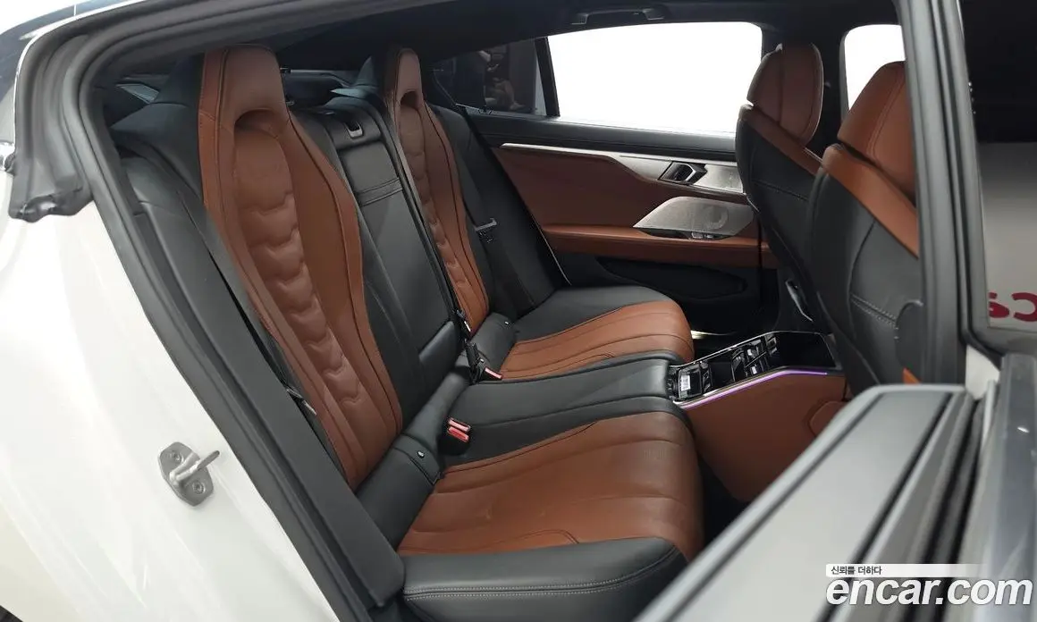 BMW 8 серия 2024 4.4 АКПП, фото 17