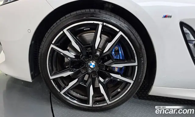 BMW 8 серия 2024 4.4 АКПП, миниатюра 5
