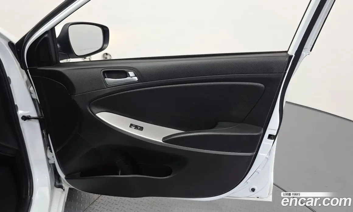 Hyundai Accent 2016 1.4 АКПП, фото 13