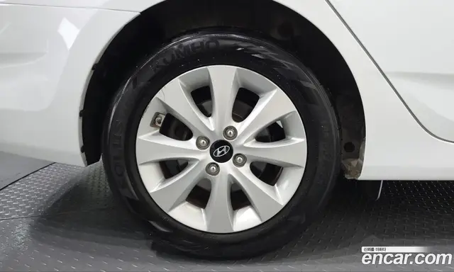 Hyundai Accent 2016 1.4 АКПП, миниатюра 4