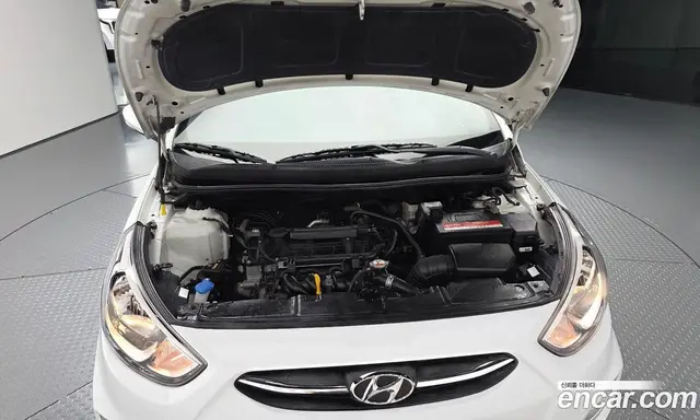Hyundai Accent 2016 1.4 АКПП, миниатюра 5