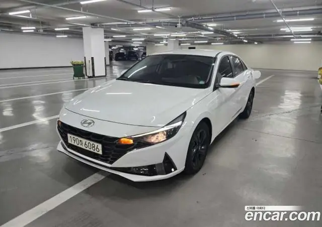 Hyundai Avante 2022 1.6 АКПП, миниатюра 2