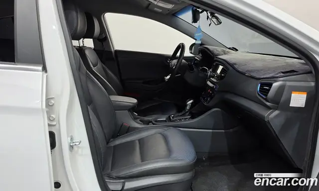 Hyundai Ioniq 2016 1.6 АКПП, миниатюра 11