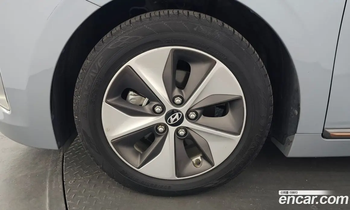 Hyundai Ioniq 2017 АКПП, фото 5