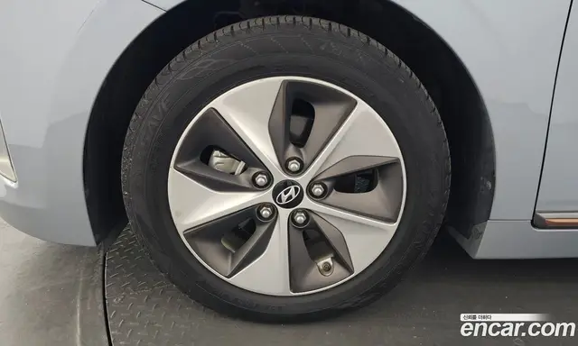 Hyundai Ioniq 2017 АКПП, миниатюра 5