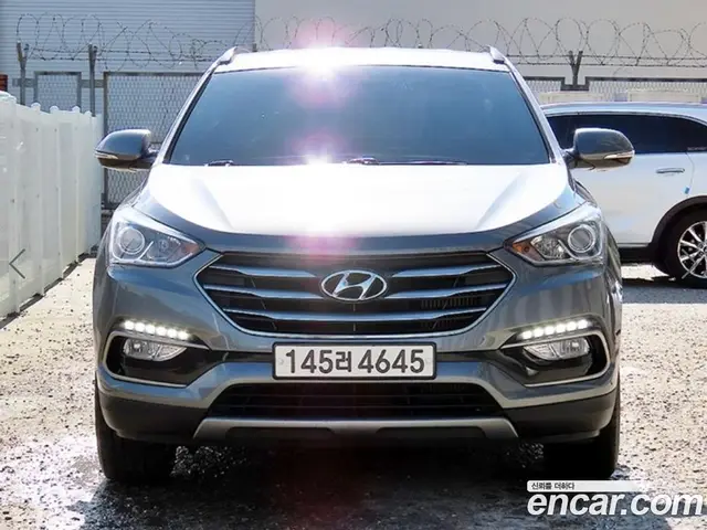 Hyundai Santa Fe 2017 2.0 АКПП, миниатюра 2