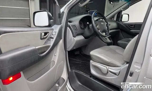 Hyundai Starex 2015 2.5 АКПП, миниатюра 10