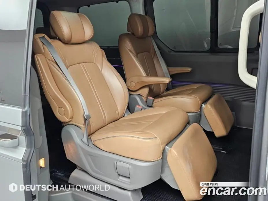 Hyundai Staria 2023 3.5 АКПП, фото 12