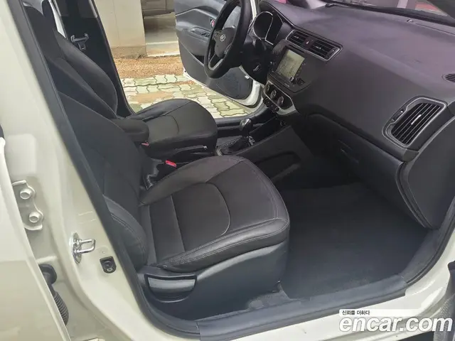 Kia Pride 2015 1.4 АКПП, миниатюра 11