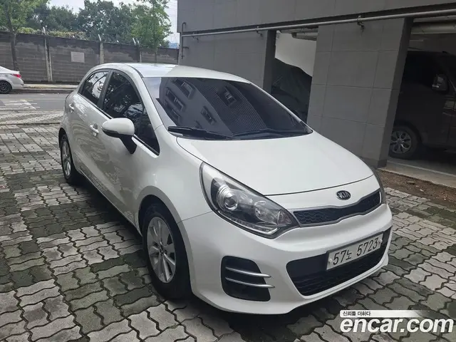 Kia Pride 2015 1.4 АКПП, миниатюра 3
