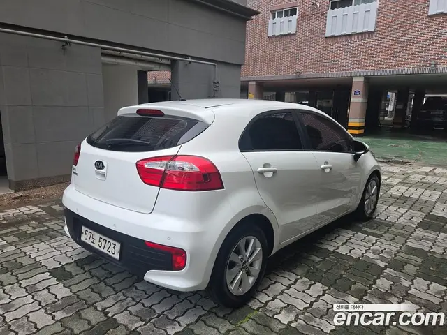 Kia Pride 2015 1.4 АКПП, миниатюра 5