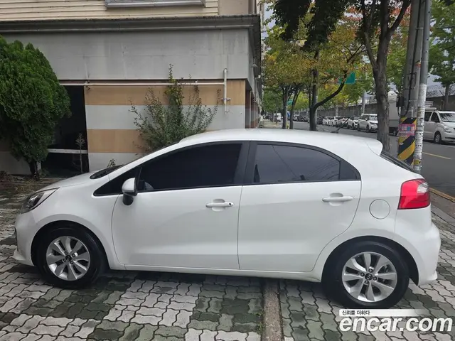Kia Pride 2015 1.4 АКПП, миниатюра 8
