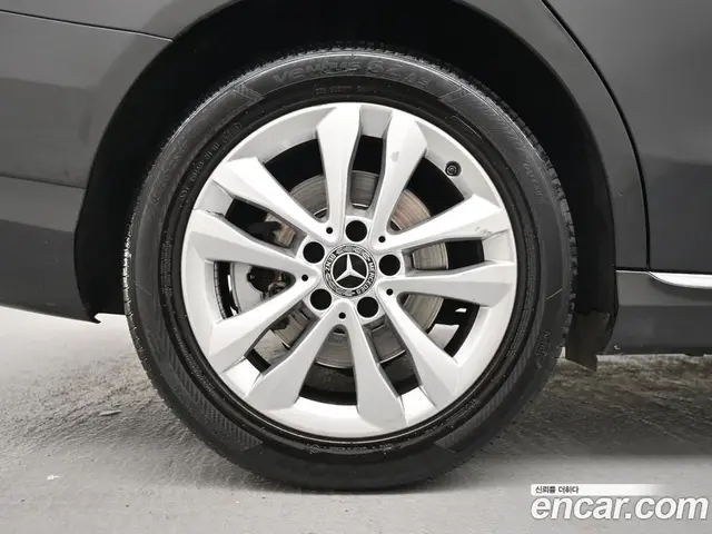 Mercedes-Benz C-Class 2020 2.0 АКПП, миниатюра 5 Mercedes-Benz C-Class 2020 2.0 АКПП, миниатюра 5