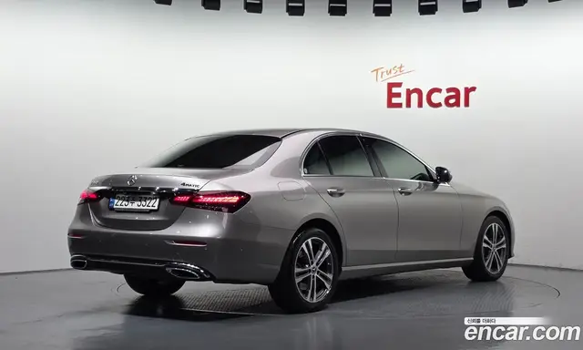 Mercedes-Benz E-Class 2021 2.0 АКПП, миниатюра 2