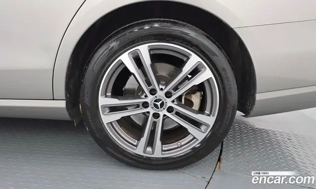 Mercedes-Benz E-Class 2021 2.0 АКПП, миниатюра 7