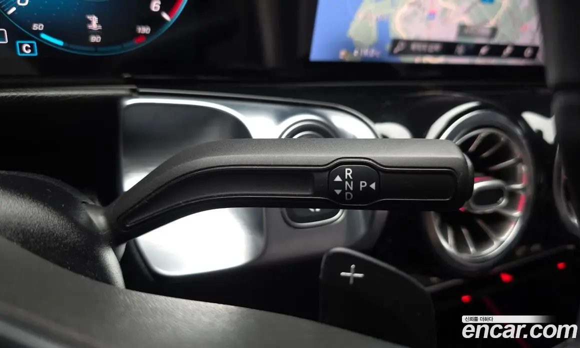 Mercedes-Benz GLB-Class 2021 1.9 АКПП, фото 11 Mercedes-Benz GLB-Class 2021 1.9 АКПП, фото 11