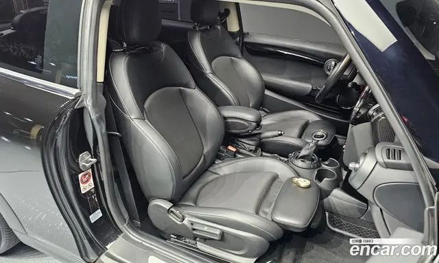 Mini Cooper 2016 2.0 АКПП, миниатюра 12