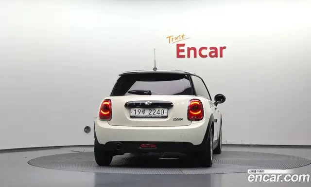 Mini Cooper 2017 1.5 АКПП, миниатюра 3