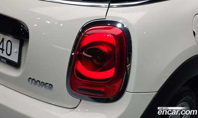 Mini Cooper 2017 1.5 АКПП, миниатюра 8