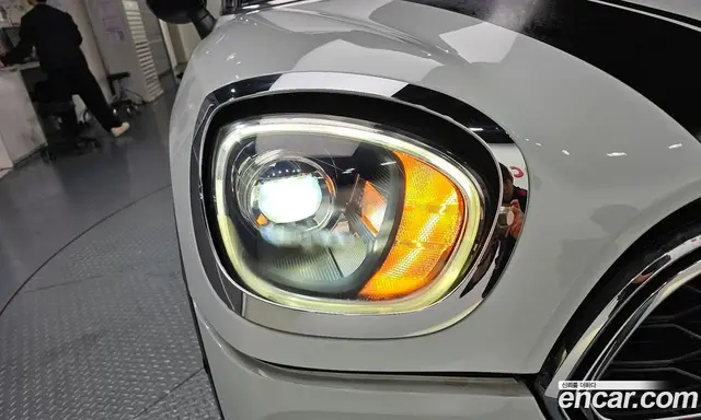 Mini Countryman 2020 2.0 АКПП, миниатюра 8