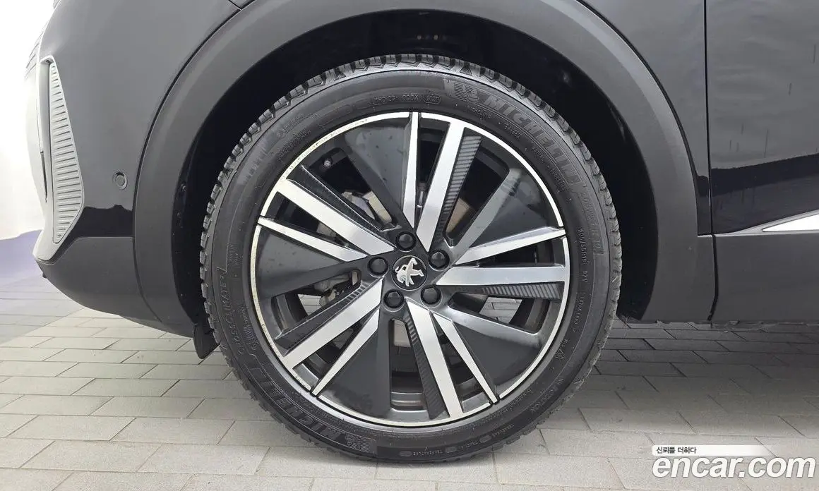 Peugeot 5008 2024 1.2 АКПП, фото 5